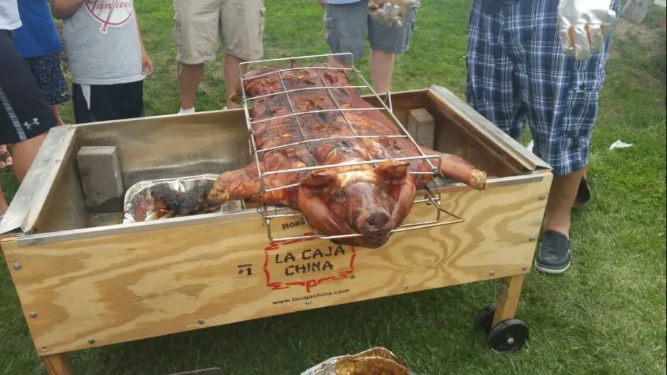 100lb Pig  Roast Juy 4 weekend made in the cahachina|Frank Ortizさん