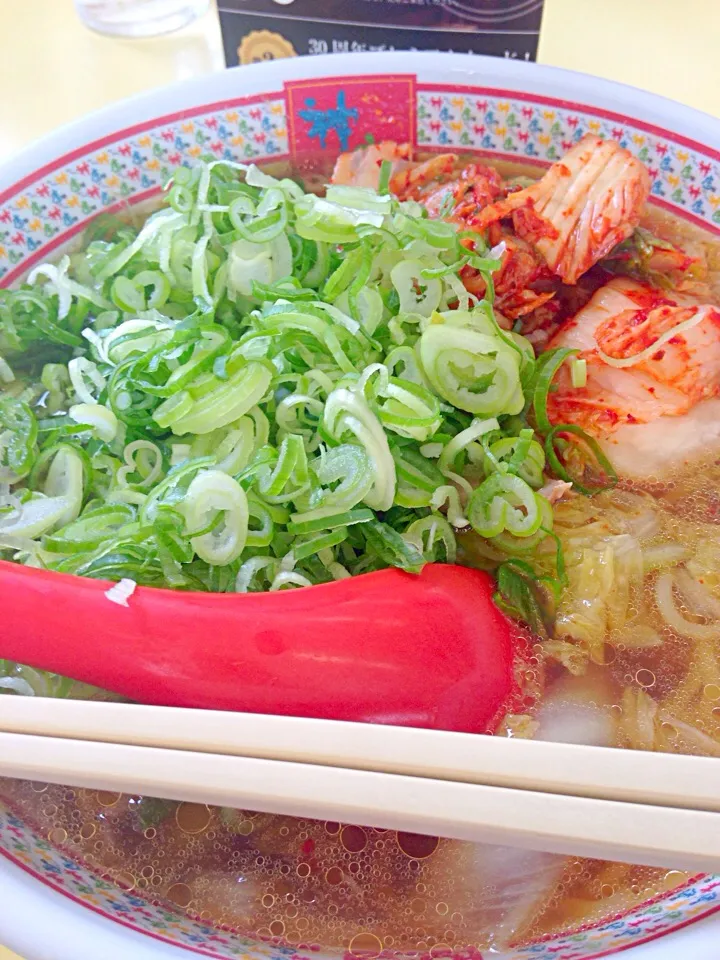 Snapdishの料理写真:神座 ネギキムチラーメン🍜|しのてらさん