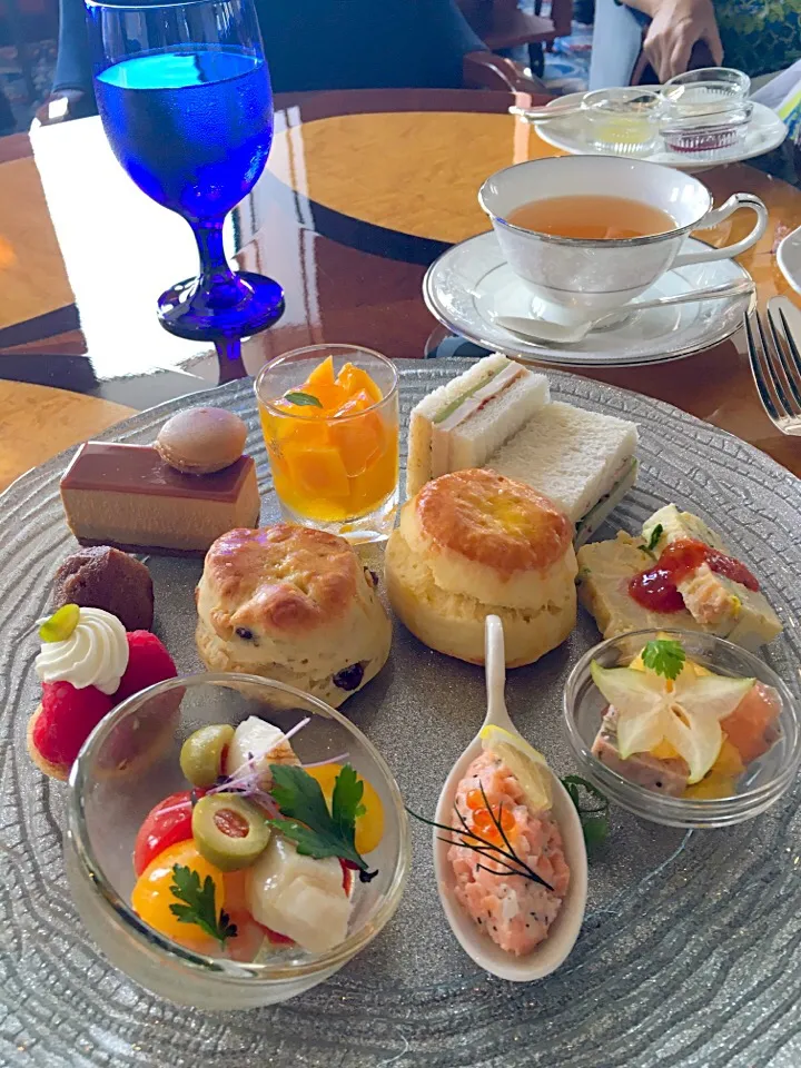 ホテルでアフタヌーンティー✨|Seikoさん
