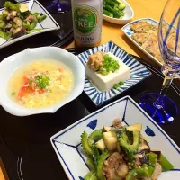 Snapdishの料理写真:野菜たっぷり味噌炒め、トマトとたまごの中華風スープと冷や奴、チヂミ、きゅうりの辛子漬け🤗