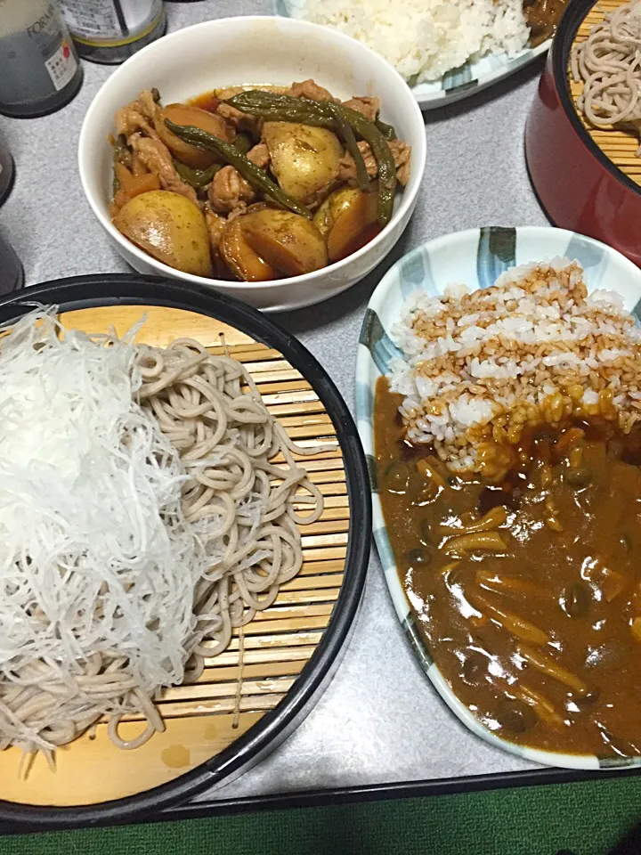 Snapdishの料理写真:大根蕎麦カレーライスセット、肉じゃが付き。|ms903さん