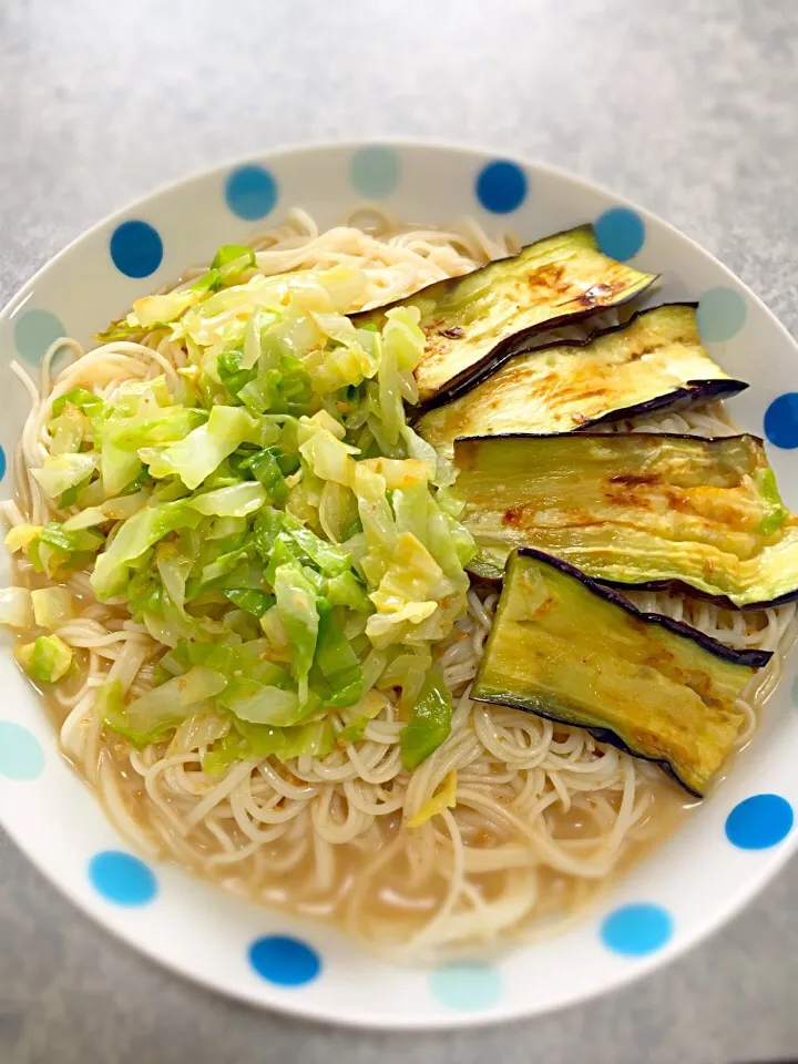 なすとキャベツのゴマだれそうめん|risataro.さん