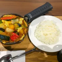 Snapdishの料理写真:1日分の野菜カレー|MIKINSDさん