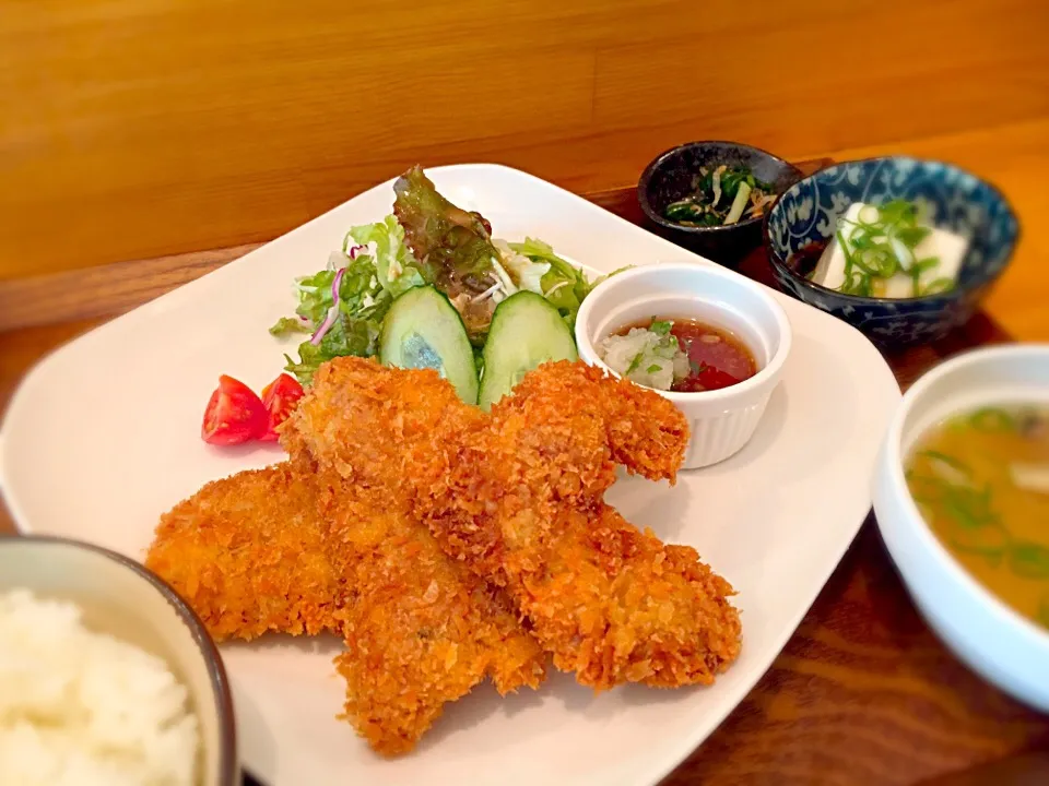 Cafe TORIGOYA 今週のランチ
柔らかヘレカツおろし紫蘇ポンズdeあっさり♪|パパパパパさん