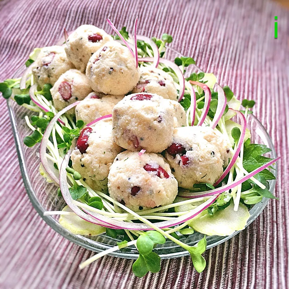 ヨーグルト＋おからボール 《キヌアと金時豆入り》【Yogurt and soy pulp balls / Quinoa and red kidney beans 】|izoomさん