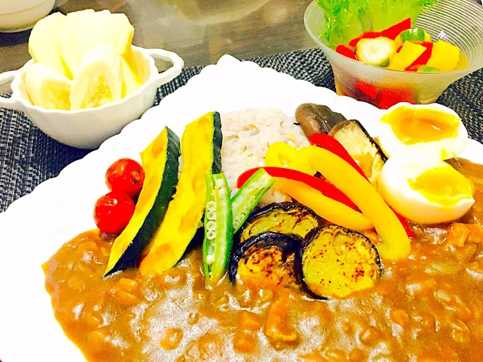 夏野菜カレー(^○^)
今日の晩御飯|るみさん