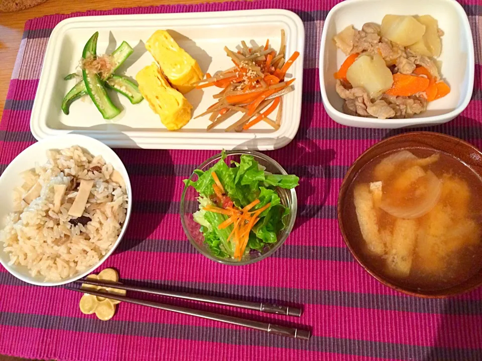 7月5日の夕食✴︎豚肉じゃがときのこごはん。|mikomikoさん