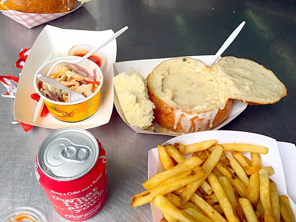 Clam chowder soup at the fishermans wharfSF|shaine91さん