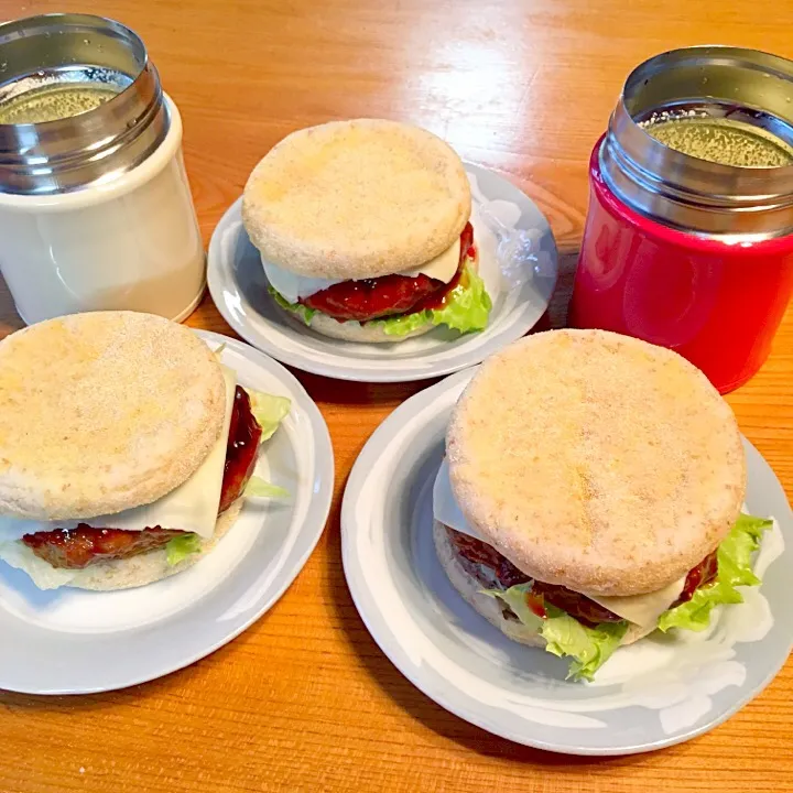 手作りハンバーガー 冷たいコーンポタージュ弁当|ツインズママさん