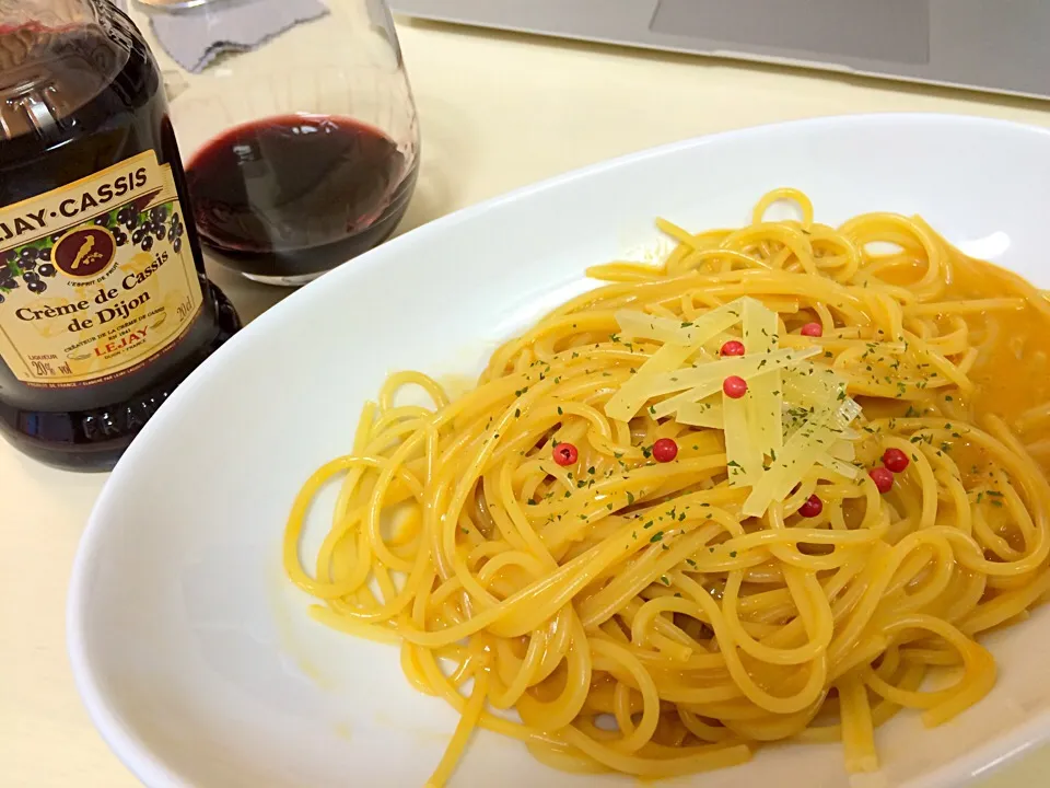 うにクリームパスタwith pink pepper&cheese&Cassis|lalapoさん