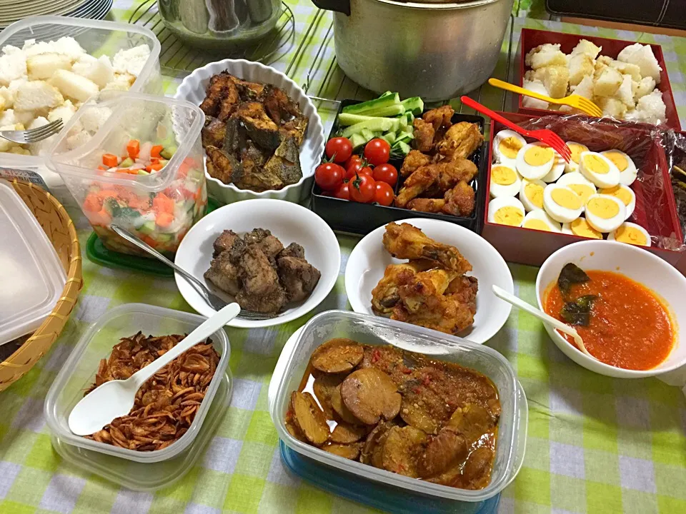 Lebaran food|yeni kartikasariさん