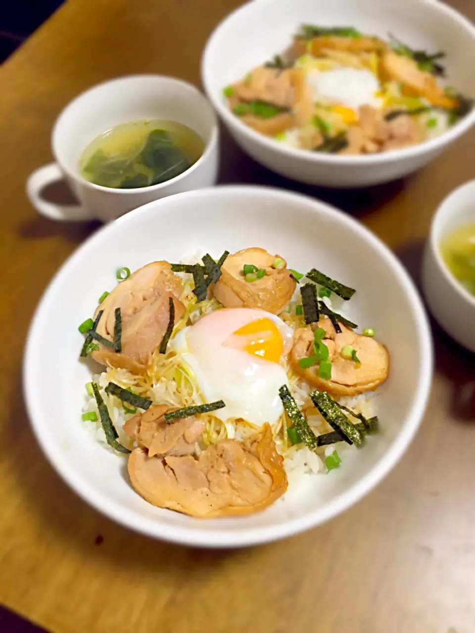 鶏チャーシュー丼&ワカメスープ|パパパ♪さん