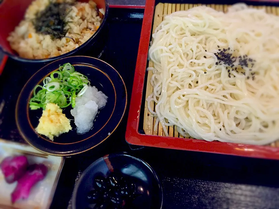 うどんとかやくご飯セット|チカさん