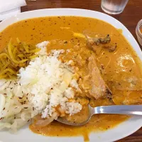 Snapdishの料理写真:ランチ バターチキンカレー|tokoさん