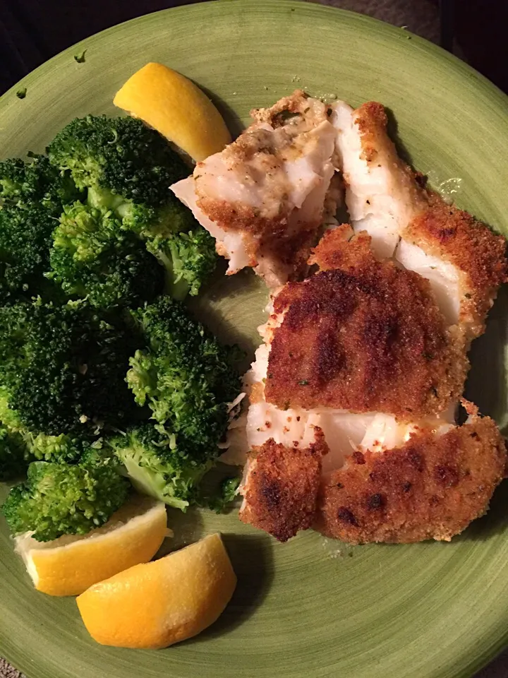 Breaded COD fish bake and steam broccoli|Polly Annaさん