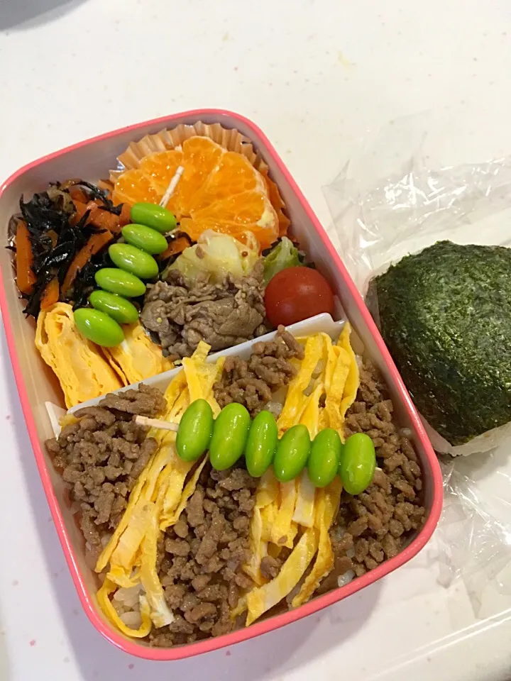 肉そぼろご飯
ひじき煮
キャベツの粒マスタード和え
玉子焼き|Hiroさん