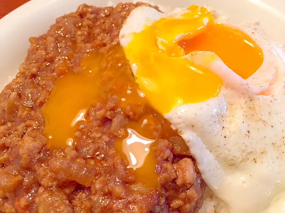 🍛とろ〜り卵のキーマカレー♫(@>ω<)ﾉ★゛🍛|りーちさん