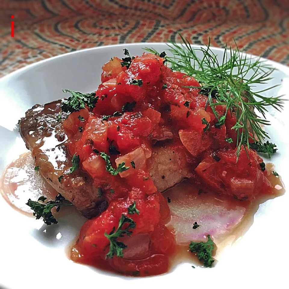 Cedro🍋さんの料理 鰤のソテー トマトソース 【Yellowtail sauté with tomato sauce】|izoomさん