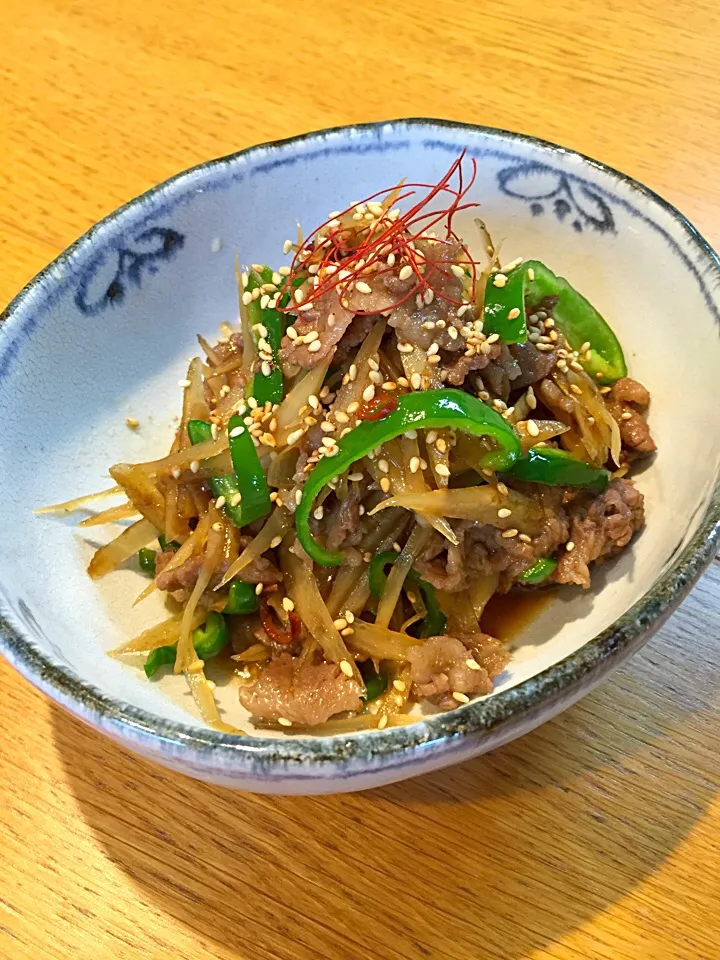 牛肉と牛蒡ピーマンの甘辛しぐれ煮|まつださんさん