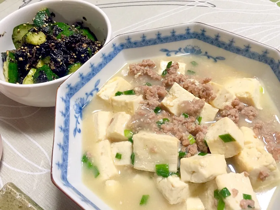 夏はサッパリ😊
えきしおDE塩麻婆・隠し味は酢玉生姜
梅たたき焼き海苔和え|tabyさん