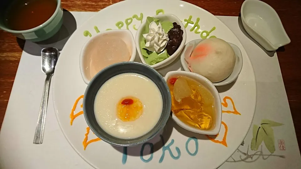 中華料理屋にて、デザート盛り合わせ！またまたお祝いしていただき💖🍀|TOKOさん