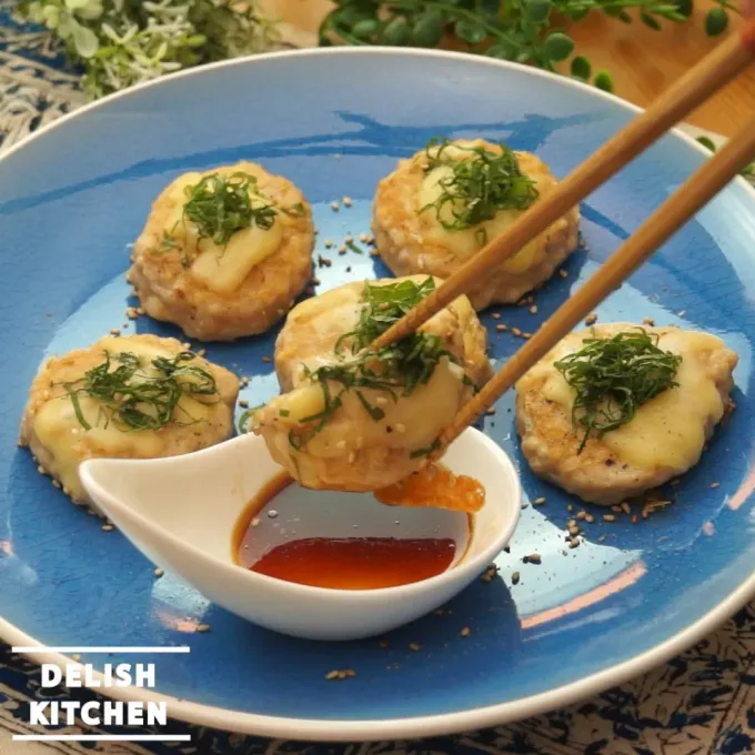 【動画】おつまみにぴったり！和風チーズつくね #delishkitchentv|DELISH KITCHENさん