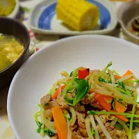 豆苗ともやしの炒め物 冬瓜のかき玉スープ なすとオクラのベーコン炒め|てけさん