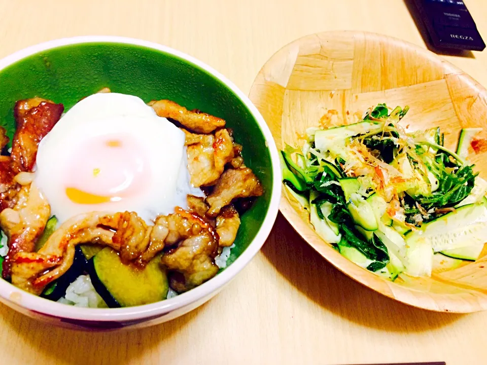 豚肉の照り焼き丼、ズッキーニと水菜のチョレギサラダ|shioriさん