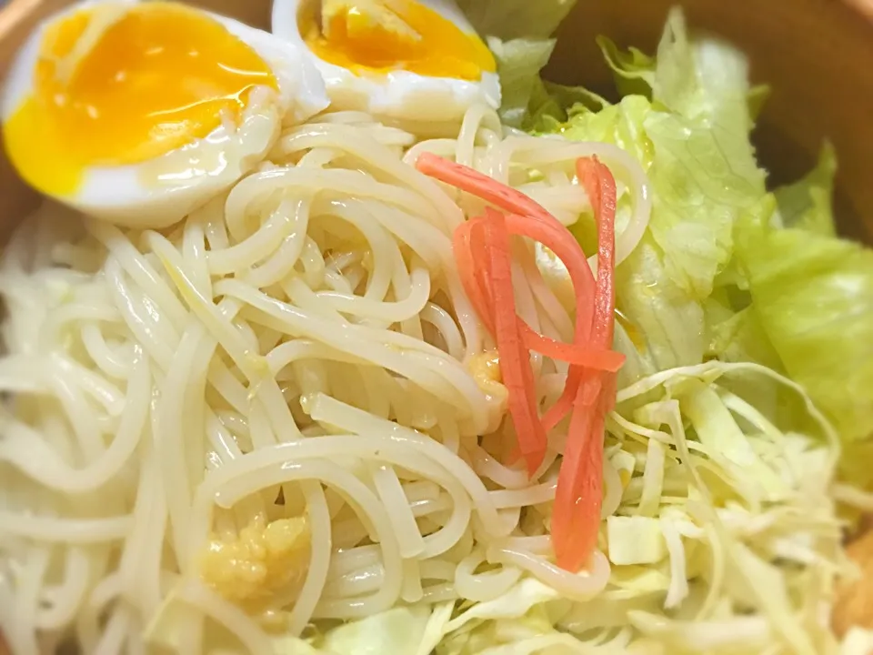 Snapdishの料理写真:冷や麦みたいな素麺のサラダ|shenhuaさん