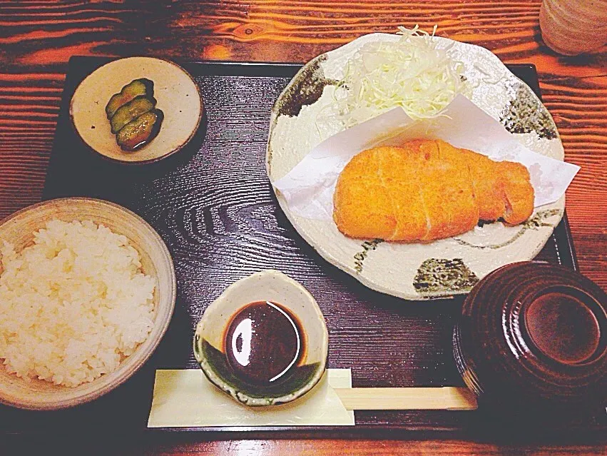 美はる✨ロースカツ定食|みかげさん