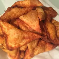 Cream cheese wonton with imitation crab shreds|Nicole Banzuelaさん