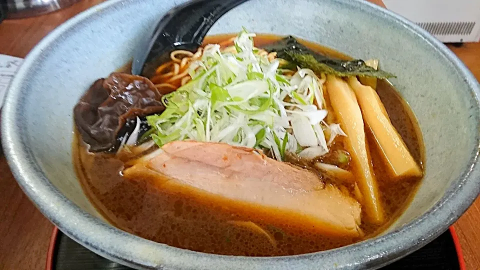 北海道らーめん 鷹の爪 新宿店 の 焦がし香味油 醤油＠代々木16073|大脇さん