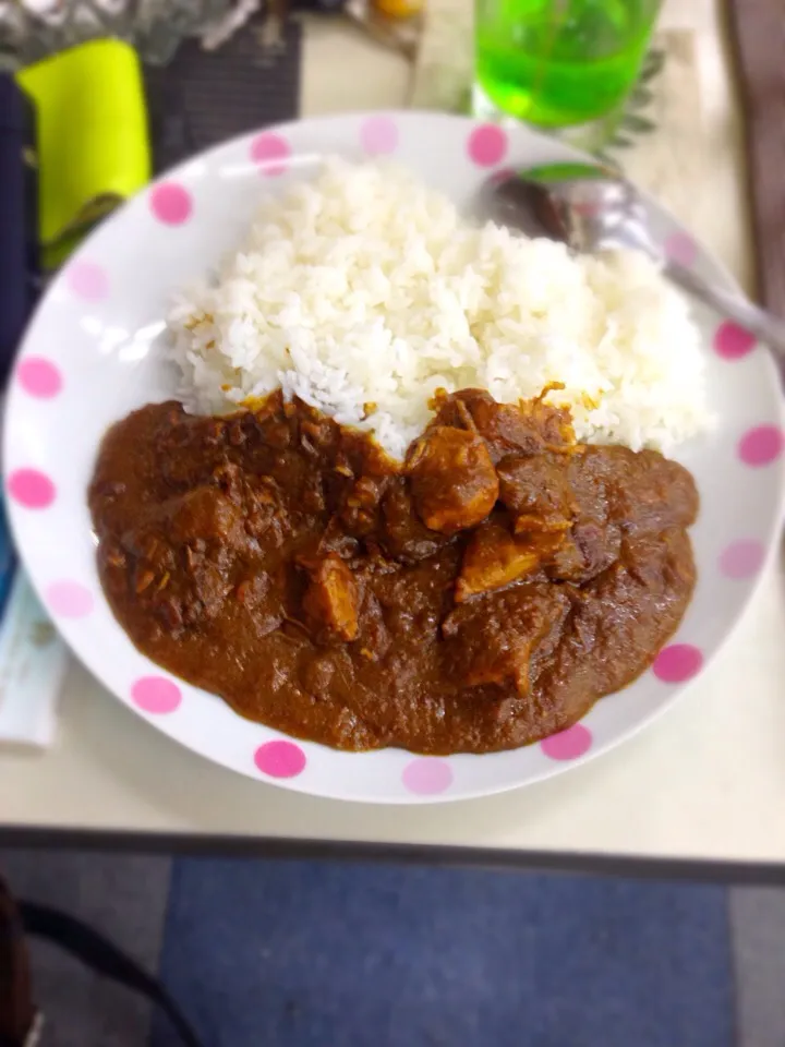 カレー（たぶんチキン煮込みカレー）|Hideomi  Nonakaさん