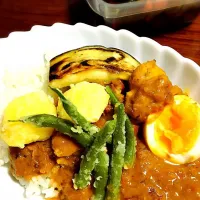 チキンカレー 野菜と酢醤油卵添え＊手作り福神漬け|Hinako＊さん