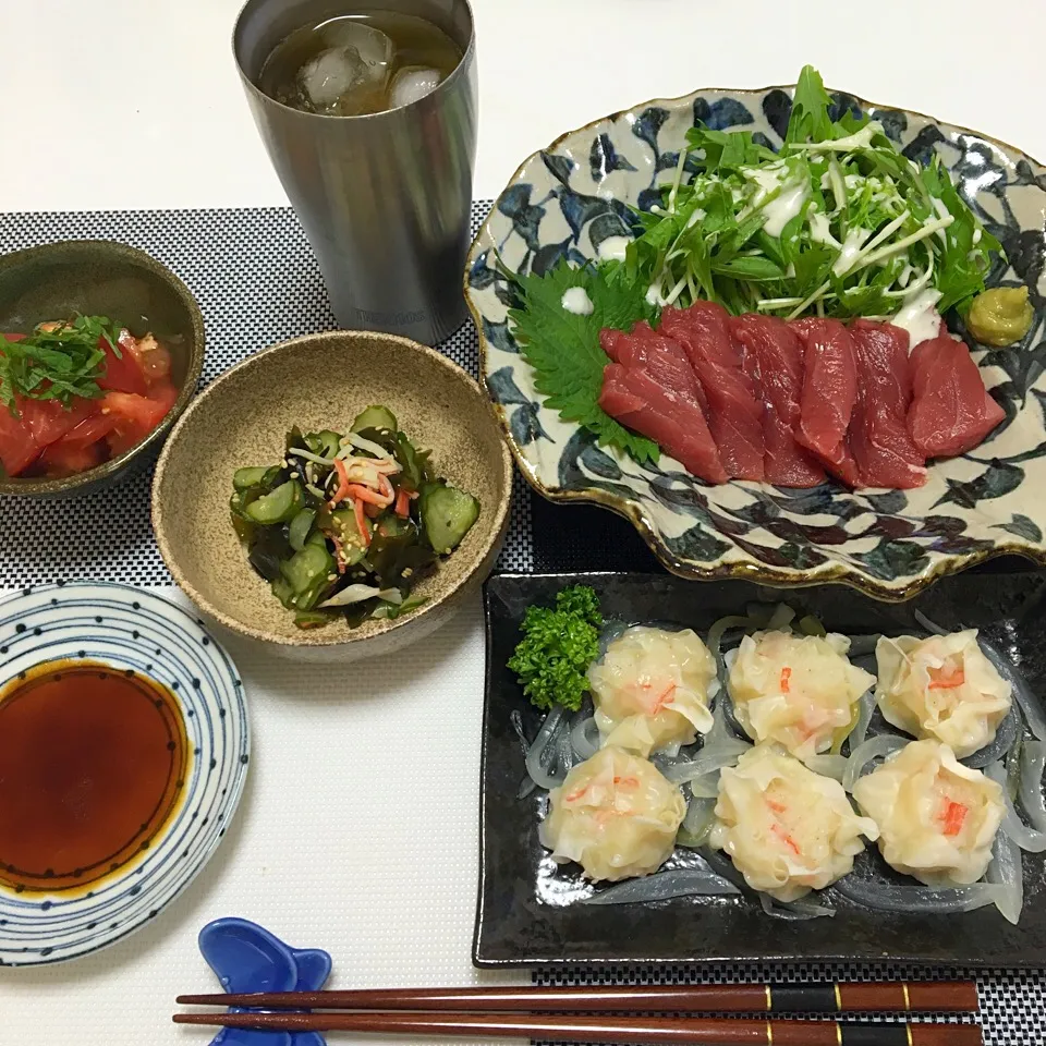 ♯まぐろのお刺身♯はんぺんシューマイ♯きゅうりの酢の物♯トマトの青じそドレッシング和え|なほぴさん