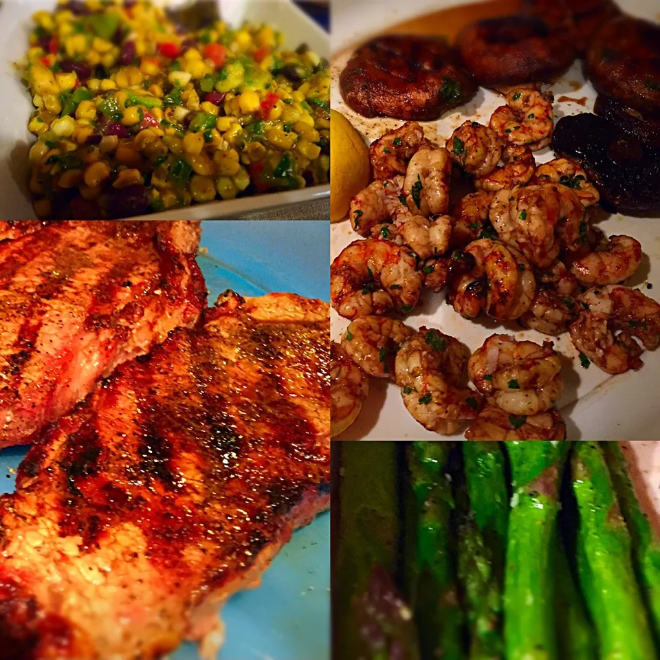 More summer grilling! NY Strips, portabella mushroom caps, shrimp, asparagus & roasted corn salsa. #summertime #grilllife|Liesel Ryanさん