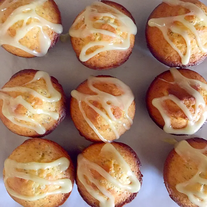 Lemon poppy muffins|Laurie Mitchellさん