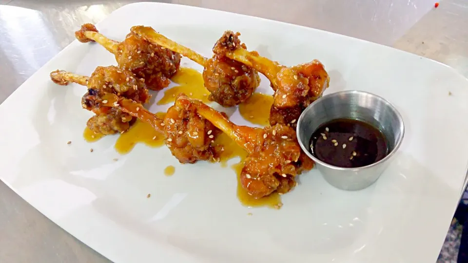 spiced chicken wings  with teriyaki sauce|dishesbychefannさん