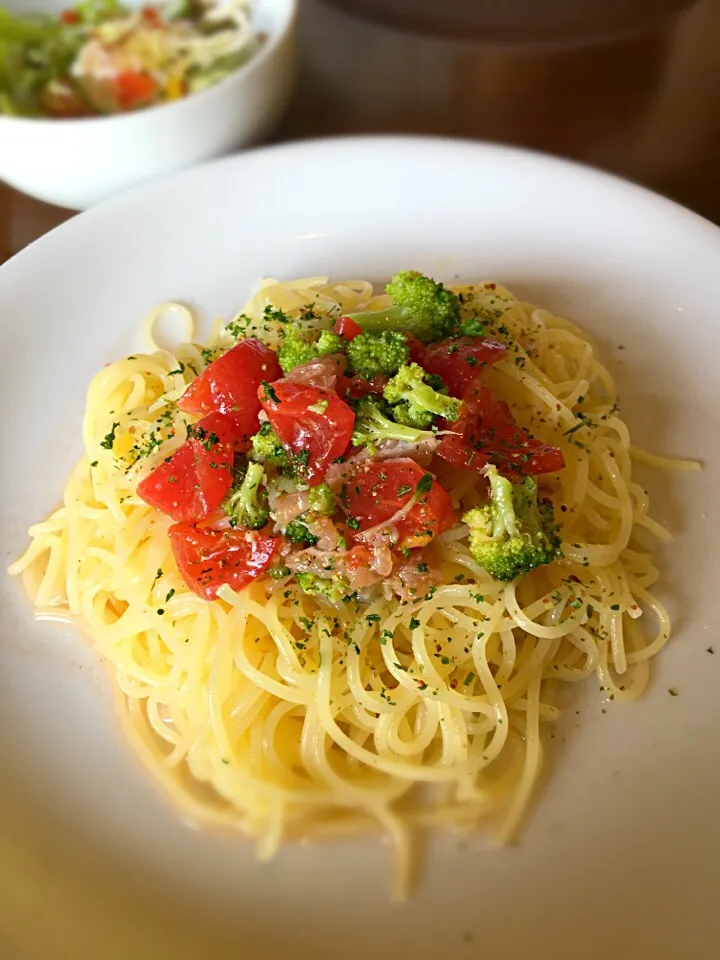 生ハムとトマトの冷製パスタ*･゜ﾟ･*:.｡..｡.:*･'(*ﾟ▽ﾟ*)'･*:.｡. .｡.:*･゜ﾟ･*|アリエッティさん