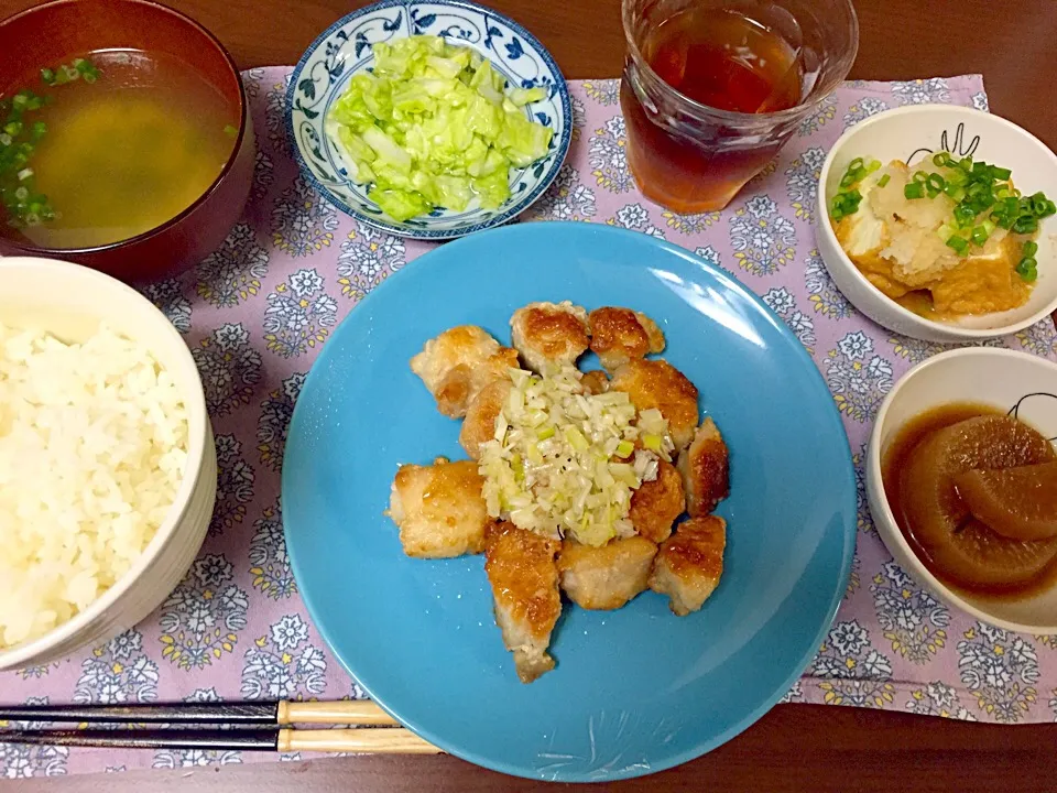 ネギ塩チキン。厚揚げおろし。大根煮。キャベツの浅漬け。|kayonさん