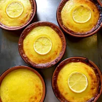 Snapdishの料理写真:Lemon tartlets made with love