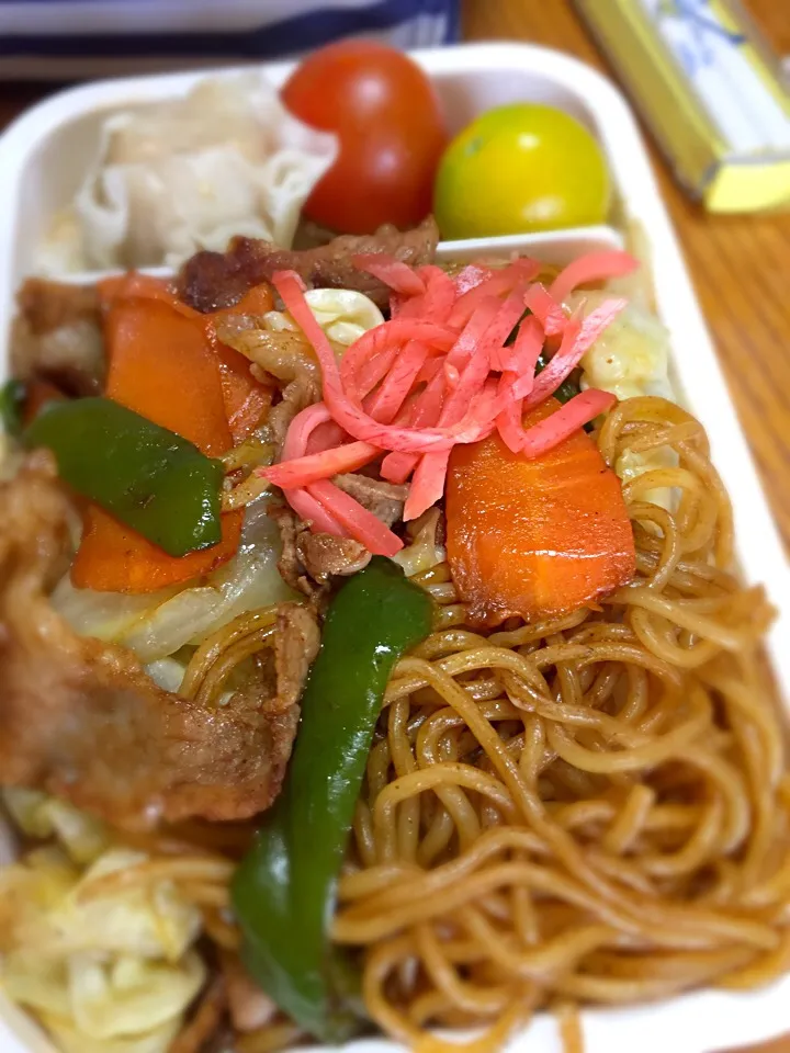 7月12日 焼きそば弁当🍱😋🎵|かよっぺさん