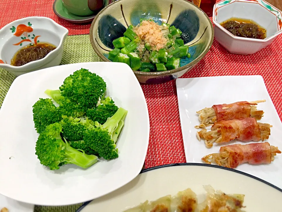 本日の夕食。野菜中心にしたぞ！
痩せてくれ…|はな王さん