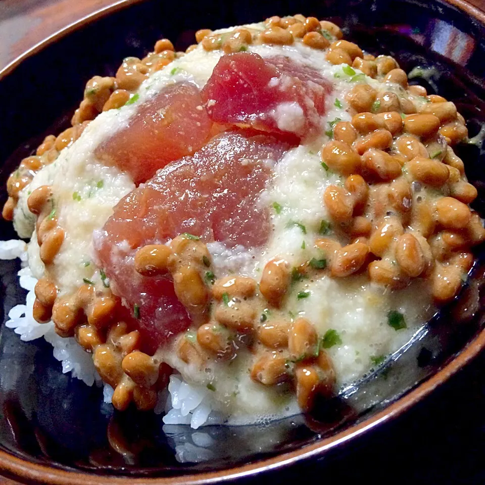 づけマグロ山かけ丼納豆丼！|hiroさん