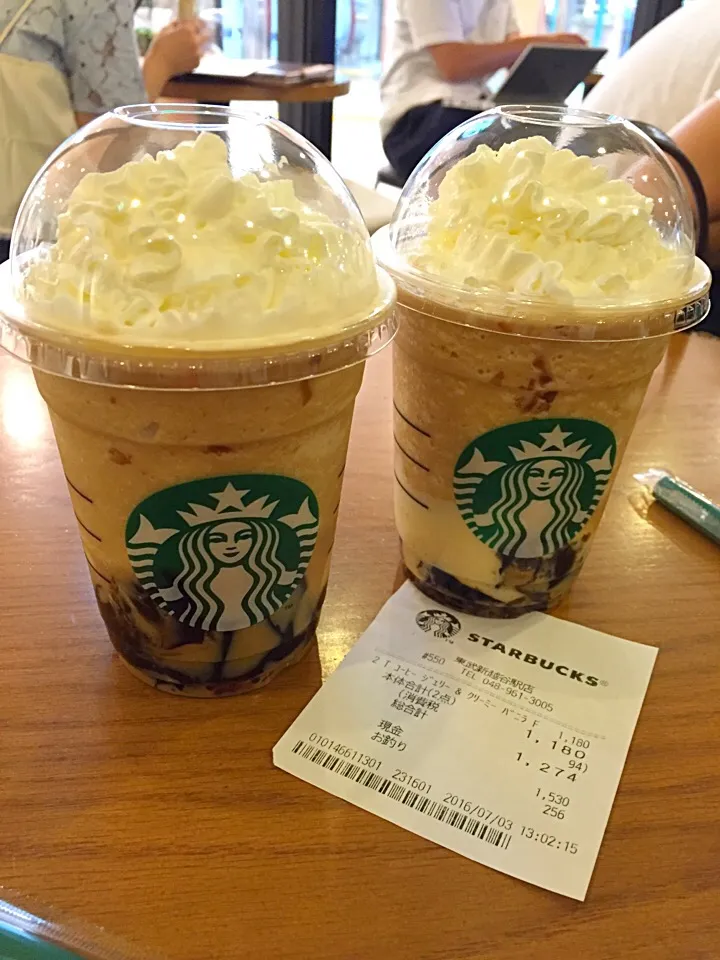 Snapdishの料理写真:スタバのコーヒージェリー&クリーミーバニラ|Rogerinaさん