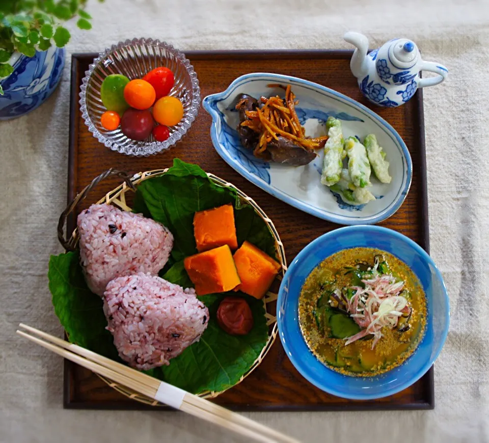 茄子と胡瓜の冷やし汁と黒米おむすび膳|pigronaさん