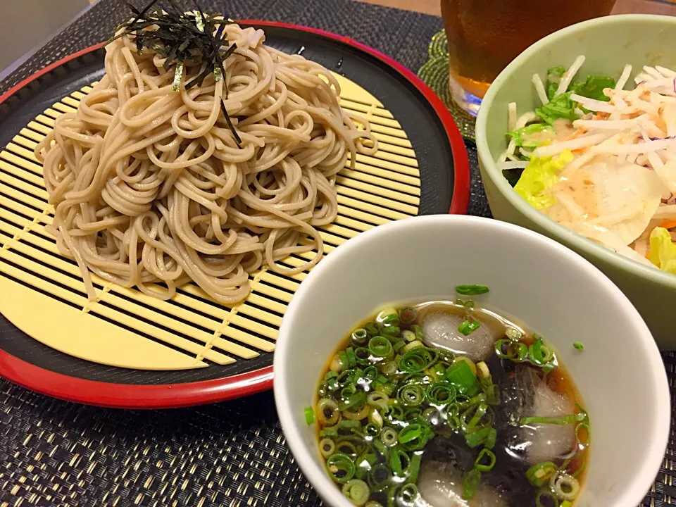 Snapdishの料理写真:ざる蕎麦ごま油豆板醤ツユ|Takaki Sasakiさん