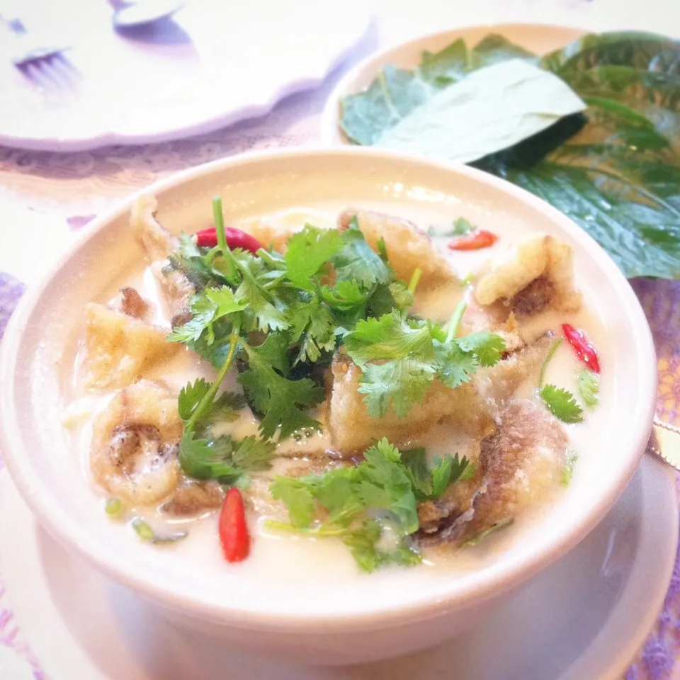 Thai gourami with galanga coconut cream soup|Eat in Thaiさん