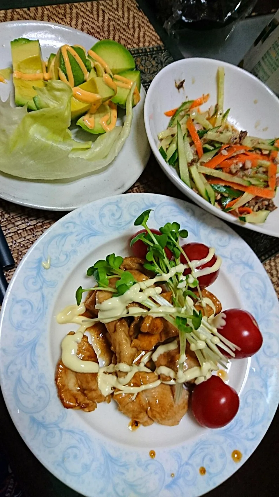 鳥むね肉焼き&きゅうりの酢の物&アボカド|まぐろさん