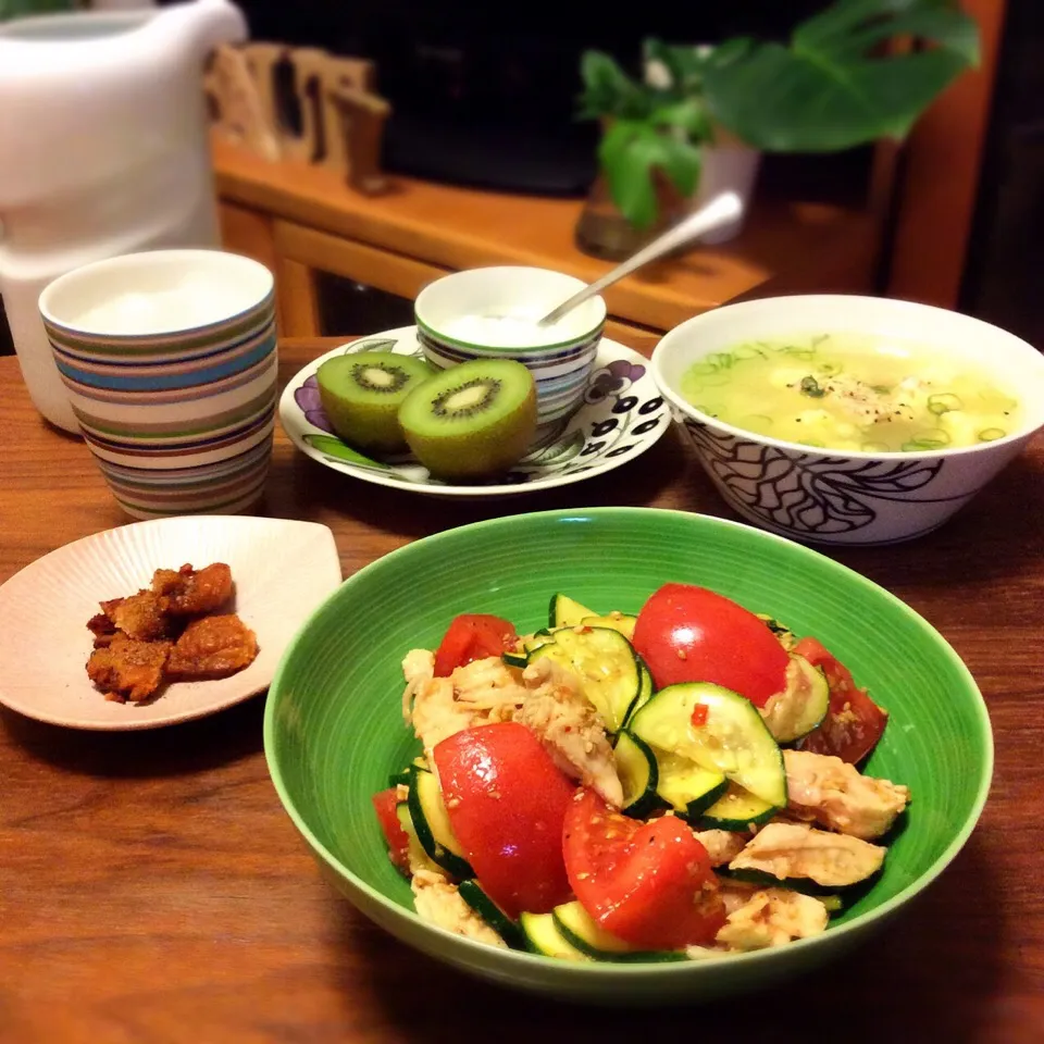 Snapdishの料理写真:鶏胸肉づくしの夕飯 2016.7.11|キラ姫さん